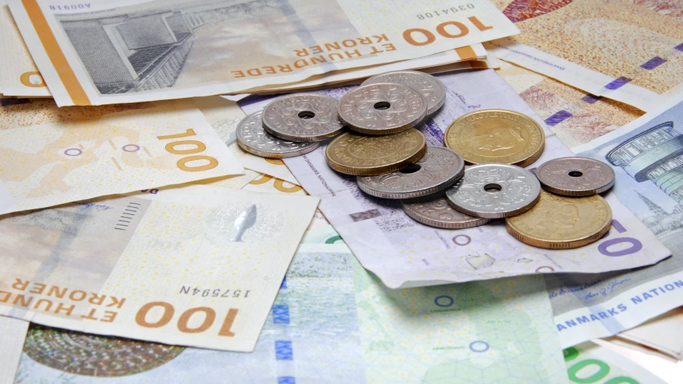 billede af pengesedler og mønter