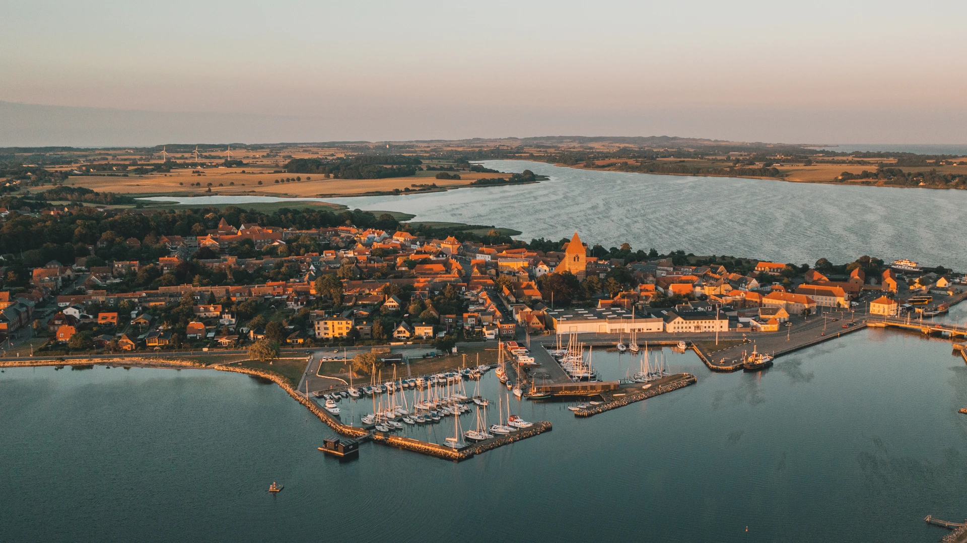 Luftfoto af Stege
